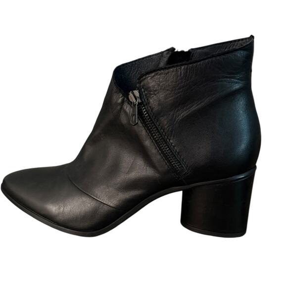 NWOT Miz Mooz Joelene Black Leather Zipper Ankle Booties – 10.5-11 B - Picture 5 of 8